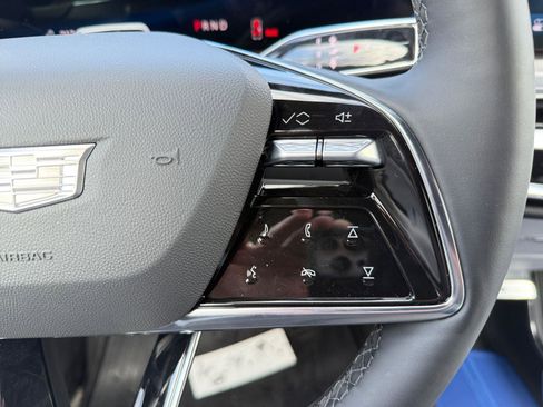 New 2026 Cadillac Lyriq Luxury image 21