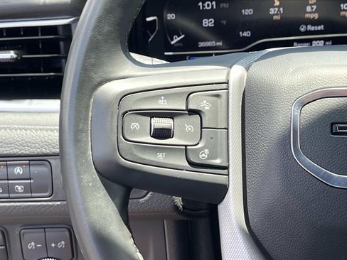 Used 2024 GMC Yukon XL Denali AWD/4WD image 33