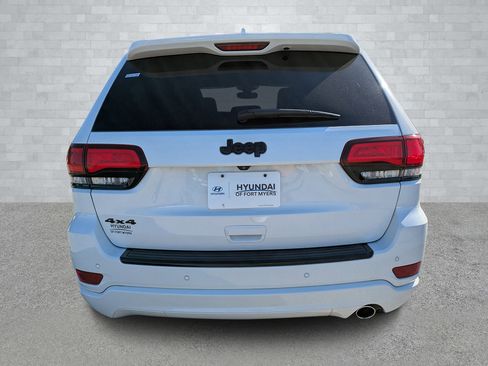 Used 2018 Jeep Grand Cherokee Altitude image 6