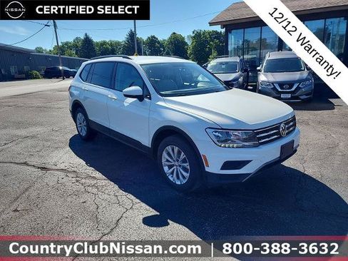 Used 2019 Volkswagen Tiguan S w/ 3rd Row Seat Package AWD/4WD image 1