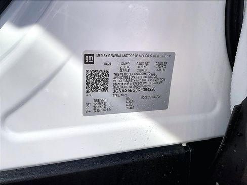 Used 2024 Chevrolet Equinox LS image 31