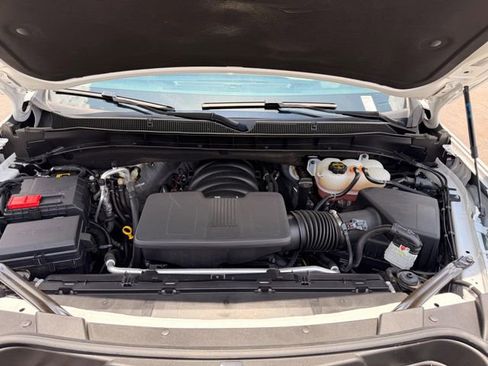 Used 2025 Chevrolet Tahoe Z71 AWD/4WD image 18