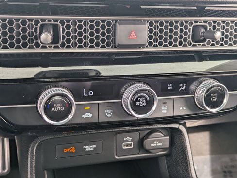 Used 2024 Honda Civic Sport image 25