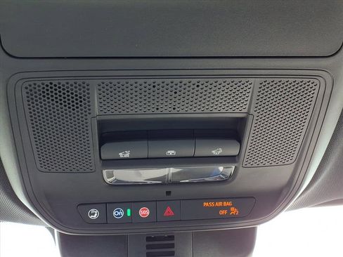 New 2026 Chevrolet Traverse LT w/ Sun and Wheel Package image 19