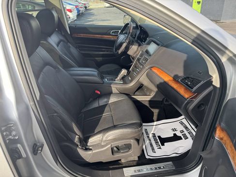 Used 2014 Lincoln MKT AWD w/ Equipment Group 201A image 9