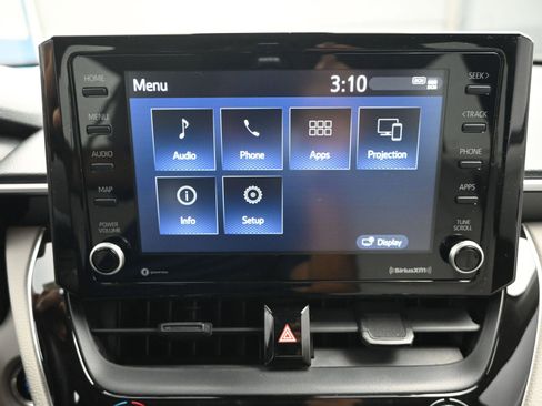 Used 2022 Toyota Corolla Cross LE image 12