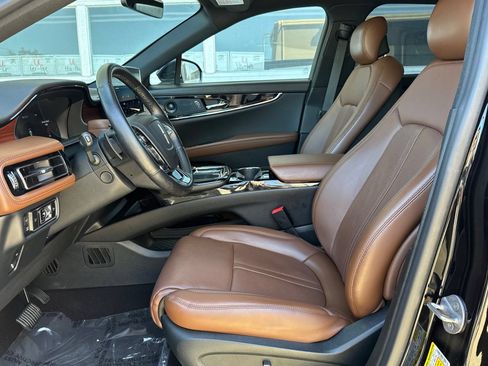 Used 2023 Lincoln Nautilus Reserve w/ Equipment Group 201A AWD/4WD image 10
