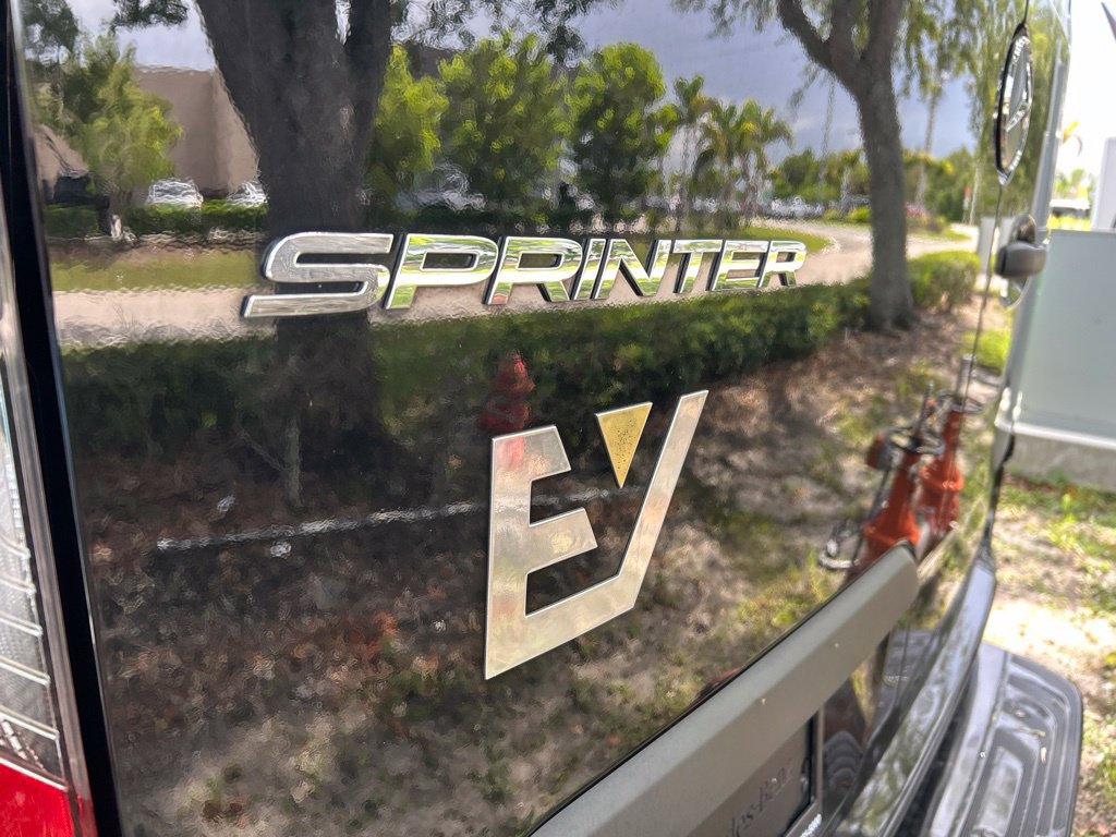 Used 2020 Mercedes-Benz Sprinter 3500 image 37