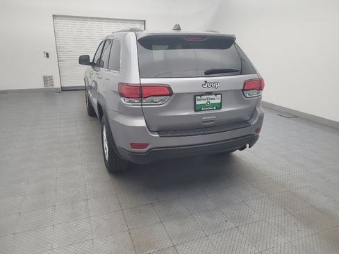 Used 2020 Jeep Grand Cherokee Laredo image 6