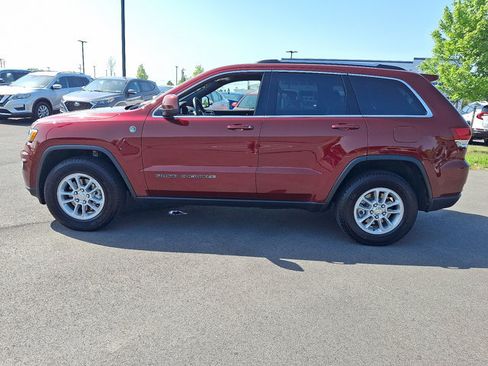 Used 2020 Jeep Grand Cherokee Laredo AWD/4WD image 4