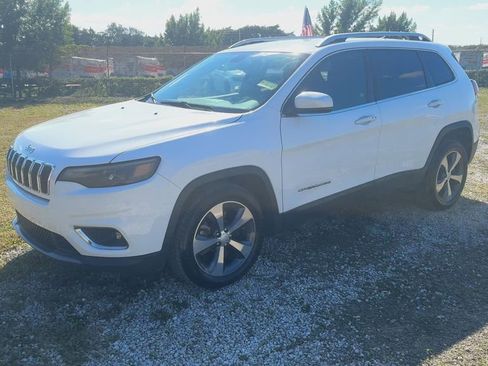 Certified 2019 Jeep Cherokee Limited image 5