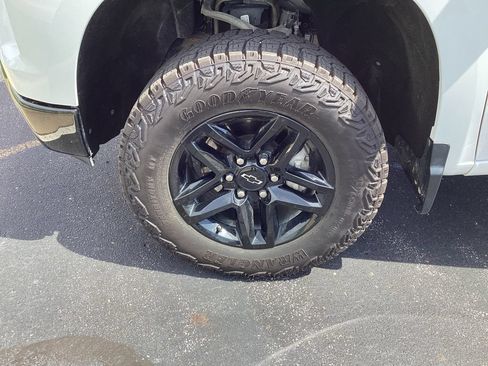 Used 2024 Chevrolet Silverado 1500 LT Trail Boss w/ Protection Package AWD/4WD image 26