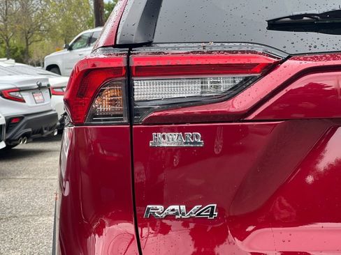 Certified 2021 Toyota RAV4 LE image 26