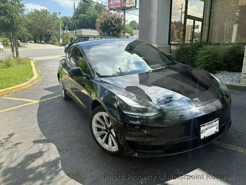 Used 2022 Tesla Model 3 Long Range AWD/4WD image 3