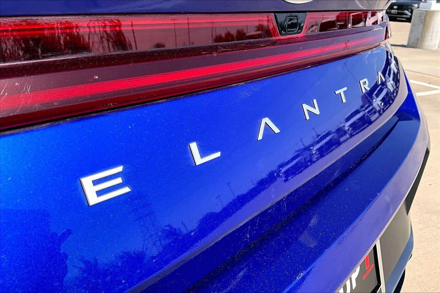 Used 2024 Hyundai Elantra SEL w/ Convenience Package FWD image 31