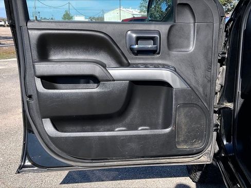 Used 2018 Chevrolet Silverado 1500 LT w/ Texas Edition image 17