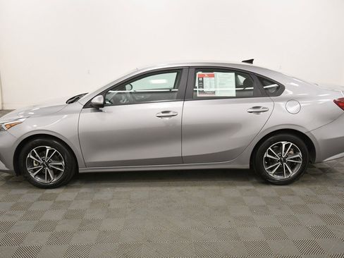 Certified 2023 Kia Forte LXS image 4
