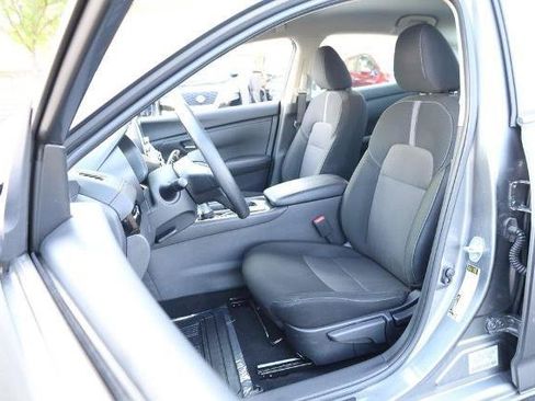 Certified 2025 Nissan Sentra SV FWD image 8
