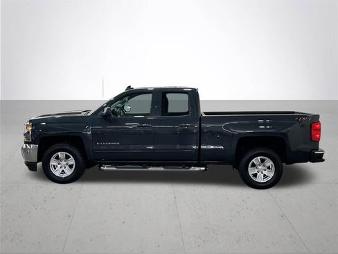 Used 2018 Chevrolet Silverado 1500 LT w/ All Star Edition image 13