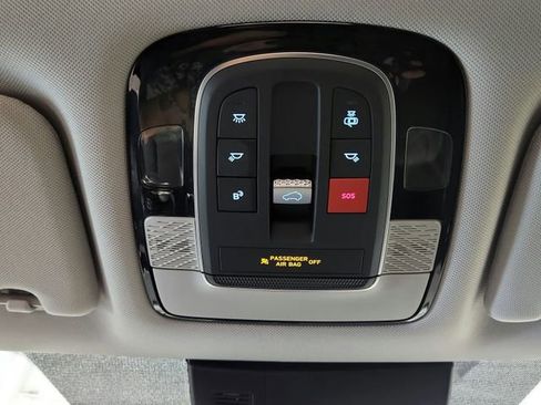 Used 2025 Hyundai Palisade SEL FWD image 30