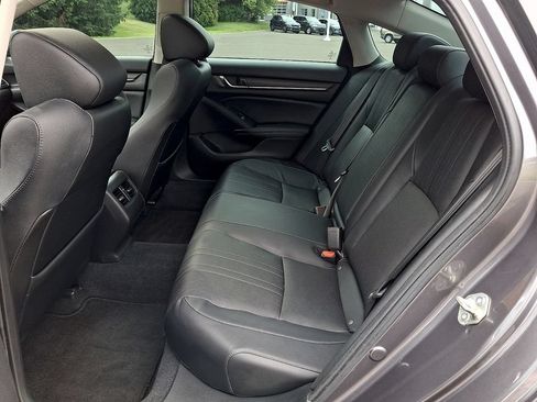 Used 2020 Honda Accord Touring image 13