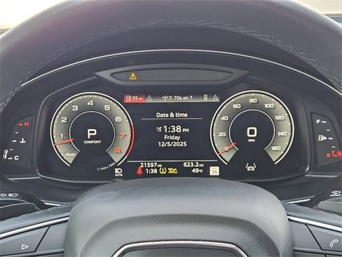 Used 2023 Audi Q7 3.0T Prestige image 16