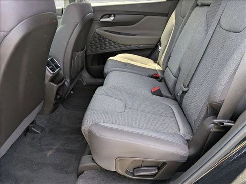 Used 2019 Hyundai Santa Fe SEL FWD image 16