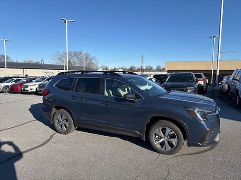 Used 2024 Subaru Ascent Premium w/ Convenience Package image 11