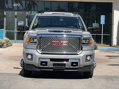 Used 2017 GMC Sierra 3500 Denali w/ Duramax Plus Package image 3