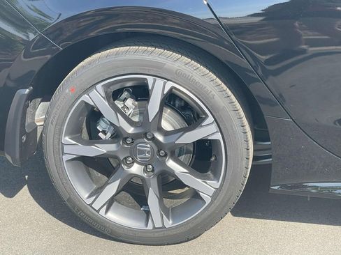 Used 2025 Honda Civic Sport Touring image 11