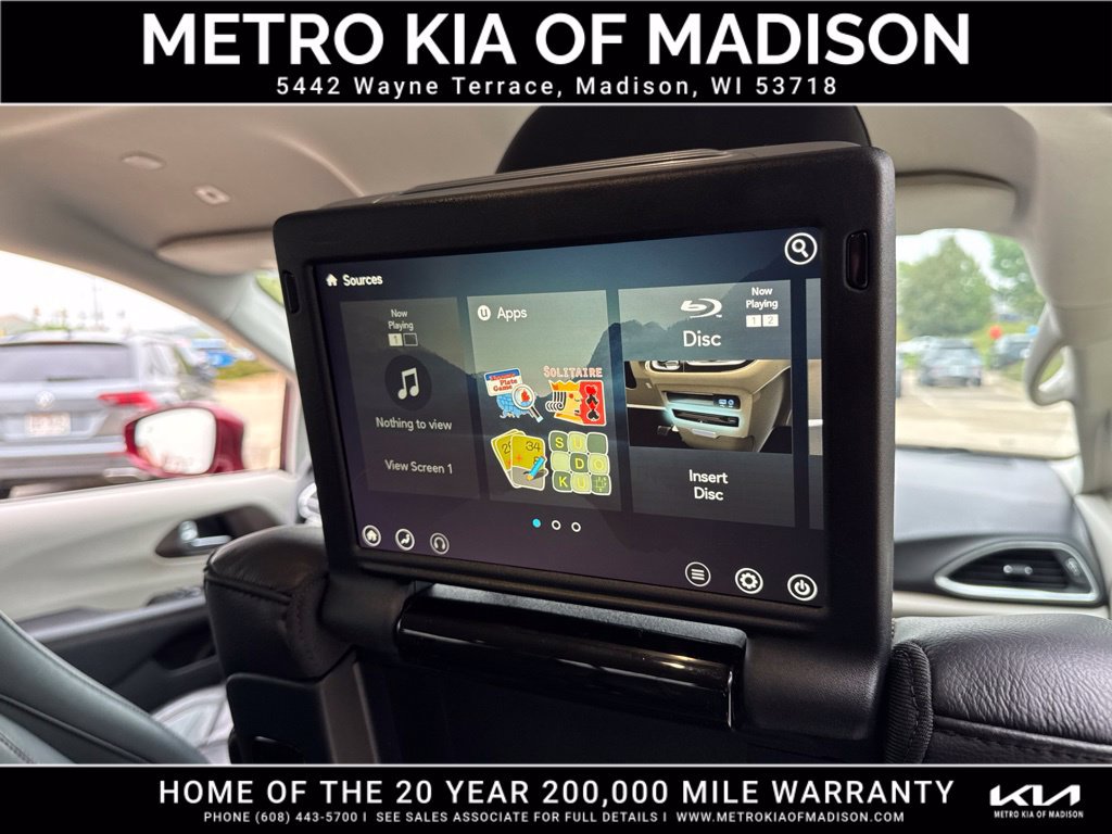 Used 2019 Chrysler Pacifica Touring-L Plus FWD image 44