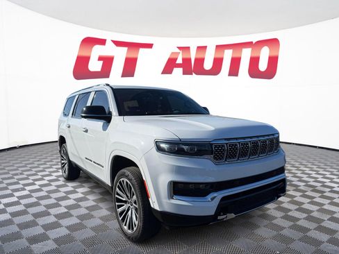 Used 2023 Jeep Grand Wagoneer Series III w/ HD Trailer Tow Package image 1