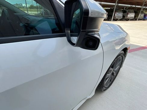 Used 2020 Honda Civic EX image 8