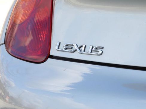 Used 2005 Lexus SC 430 Convertible image 8