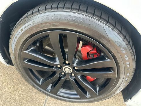 Used 2013 Jaguar XJ L Portfolio RWD image 3