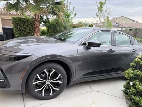 Used 2024 Toyota Crown Limited image 1