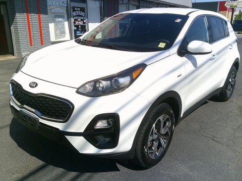 Used 2021 Kia Sportage LX AWD/4WD image 14
