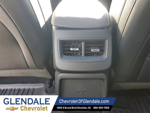 New 2026 Chevrolet Equinox EV LT w/ LPO, Blackout Package image 12