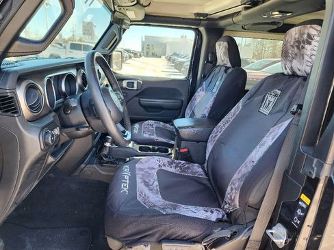 Used 2021 Jeep Wrangler Sport S image 30