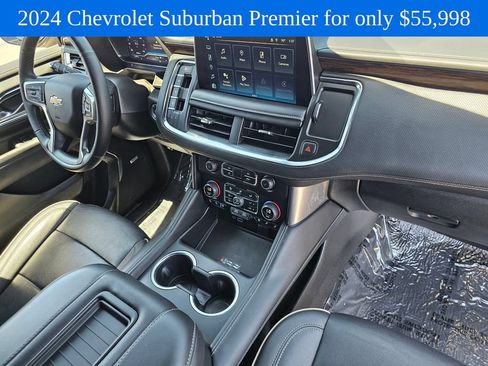 Used 2024 Chevrolet Suburban Premier AWD/4WD image 9