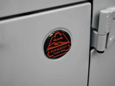 Used 2023 Jeep Gladiator Mojave image 48