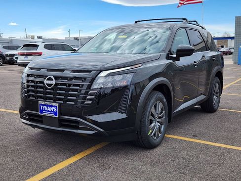 New 2026 Nissan Pathfinder SV image 6