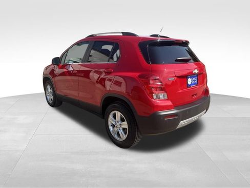 Used 2016 Chevrolet Trax LT w/ LT Sun and Sound Package AWD/4WD image 9
