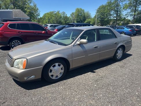 Used 2004 Cadillac De Ville image 18