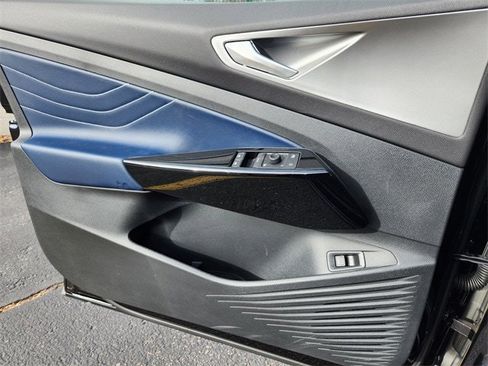 New 2026 Volkswagen ID.4 Pro S image 21