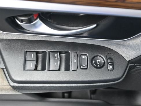 Used 2021 Honda CR-V EX image 14