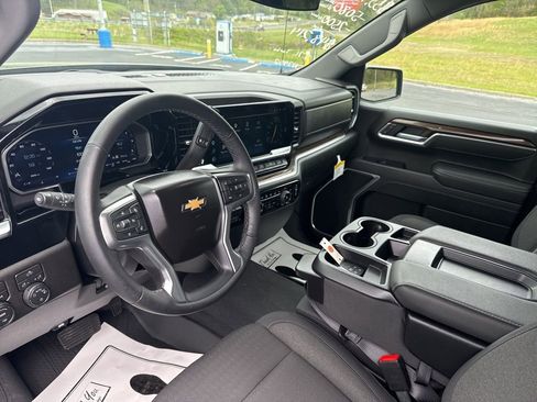 New 2026 Chevrolet Silverado 1500 LT image 13