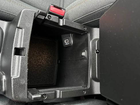 Used 2024 Jeep Wrangler Unlimited image 21