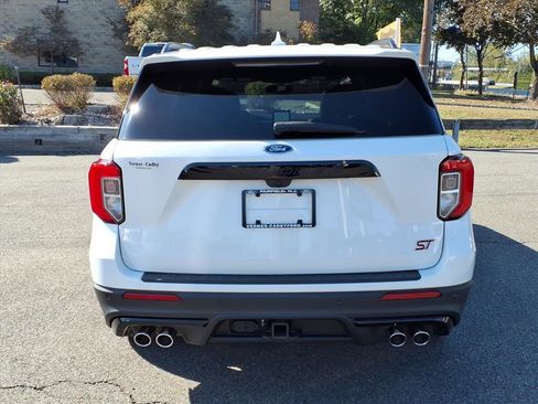 Used 2022 Ford Explorer ST w/ Equipment Group 401A image 5