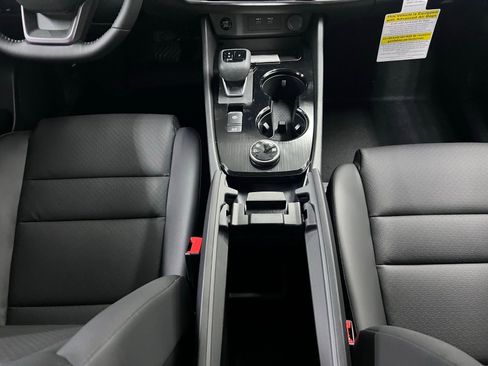 Certified 2025 Nissan Rogue SV w/ SV Premium Package image 20